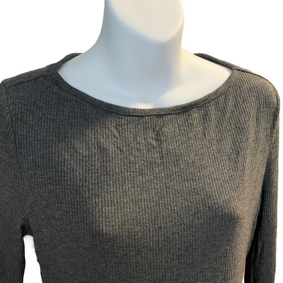 Michael KORS BOAT NECK LONG FLOUNCE SLEEVES GREY TOP SOZE XS - Picture 5 of 8